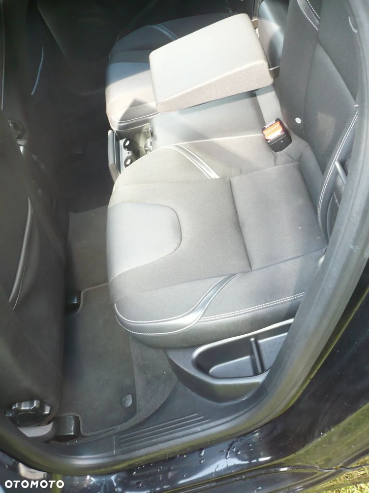 Volvo V40 D2 - 11