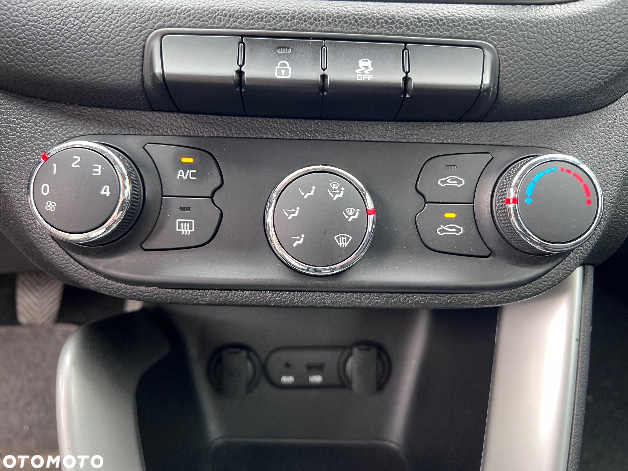 Kia Ceed Cee'd 1.6 CRDi L - 30