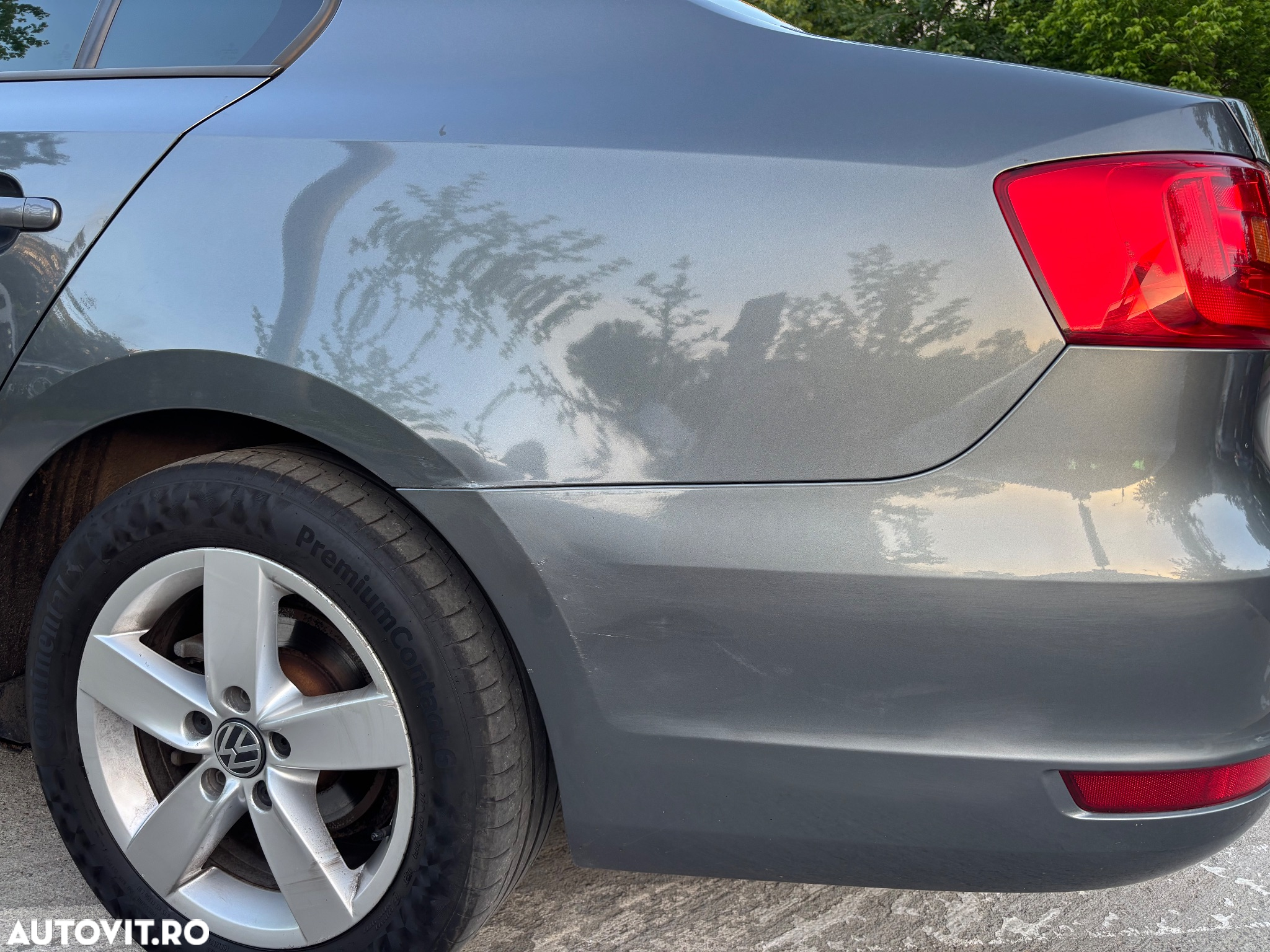 Volkswagen Jetta 1.6 TDI Blue Motion Technology Comfortline - 11