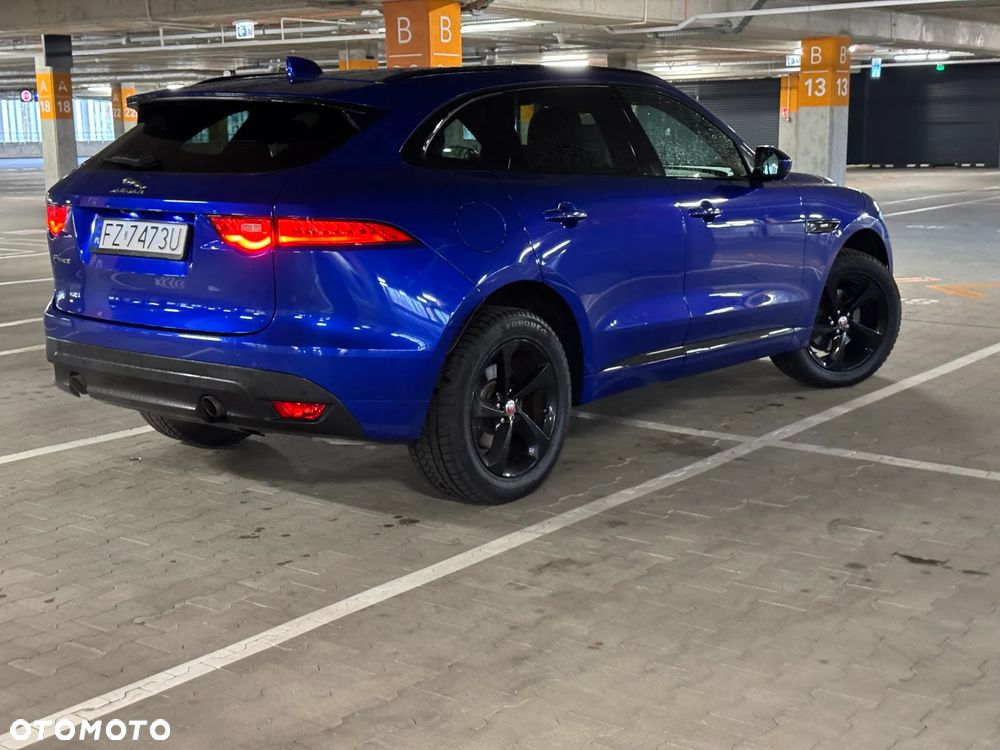 Jaguar F-Pace 2.0 i4P AWD R-Sport - 9