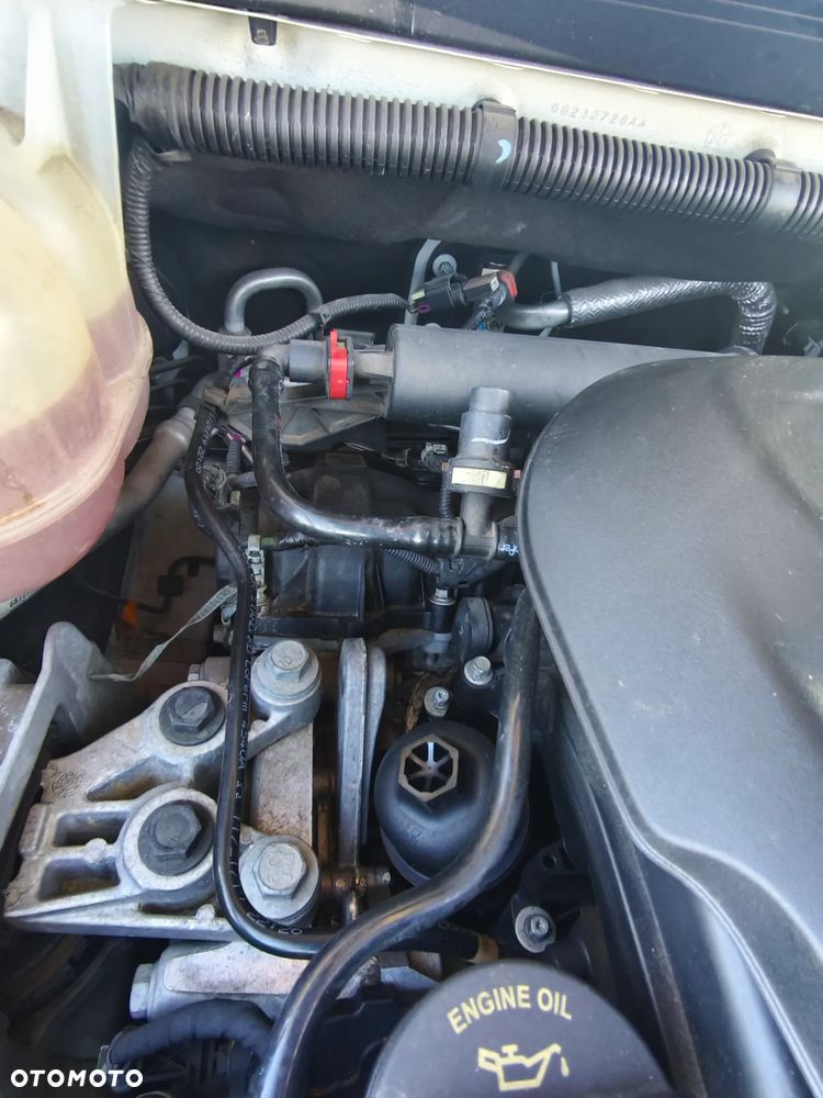 Chrysler Pacifica - 5