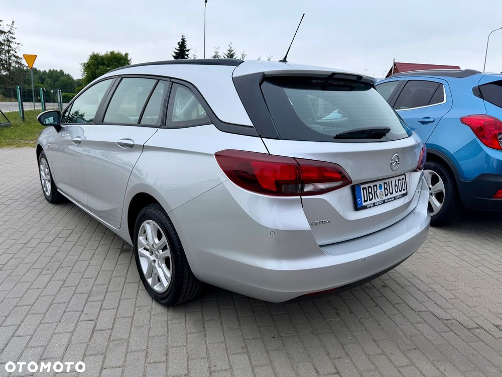 Opel Astra 1.6 CDTI DPF ecoFLEX TourerStart/Stop Selection - 4