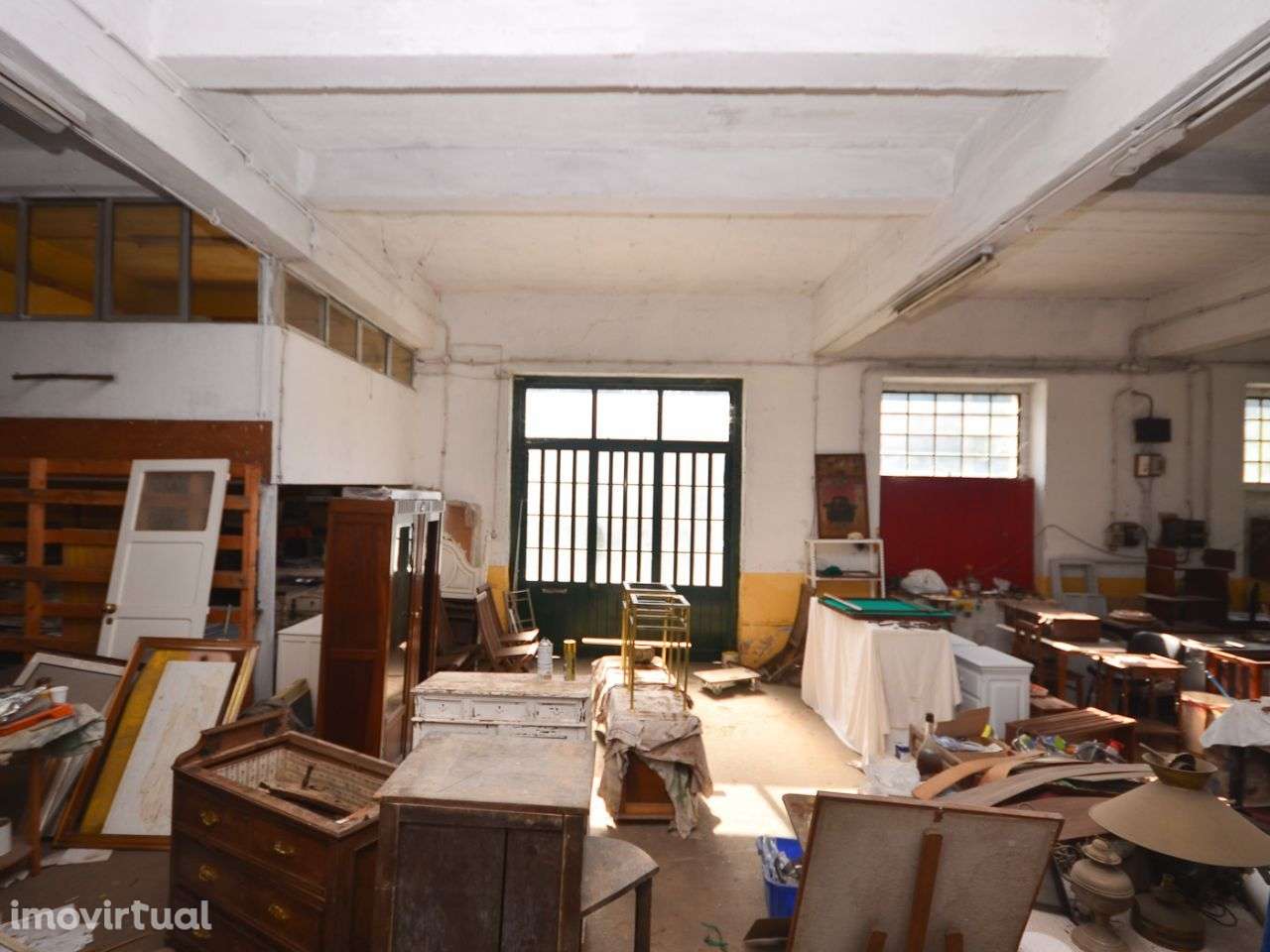 Armazém com 245.60 m2 - Grande imagem: 2/6