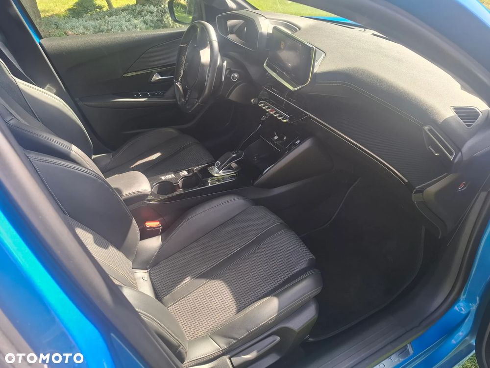 Peugeot 208 1.2 PureTech GT Line S&S EAT8 - 11