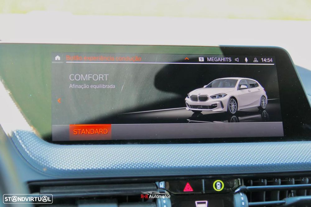 BMW 118 i Pack Desportivo M Auto - 33