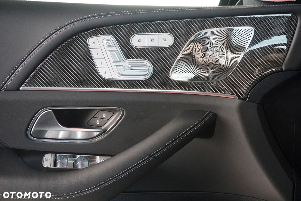 Mercedes-Benz GLS - 18