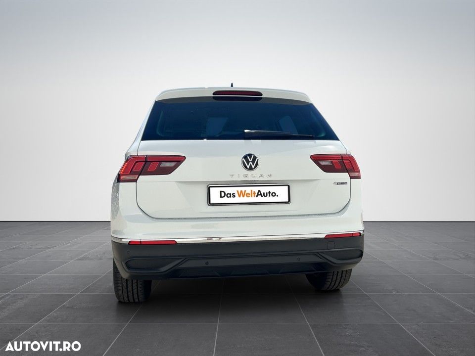 Volkswagen Tiguan - 5
