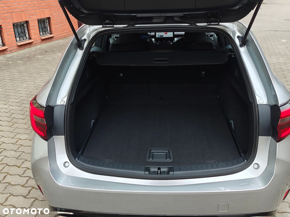 Toyota Corolla 1.8 Hybrid Comfort - 18