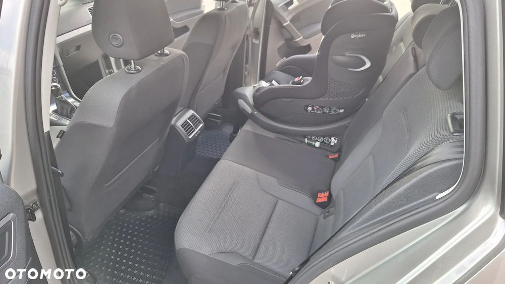 Volkswagen Golf 1.6 TDI BMT Comfortline - 13