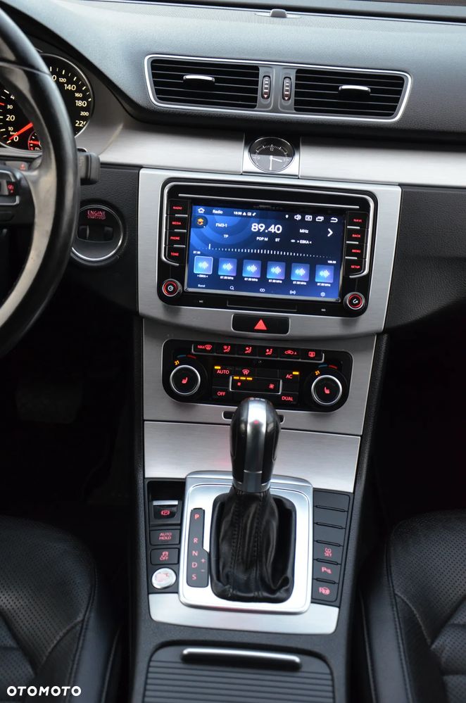 Volkswagen Passat 1.8 TSI DSG Highline - 27