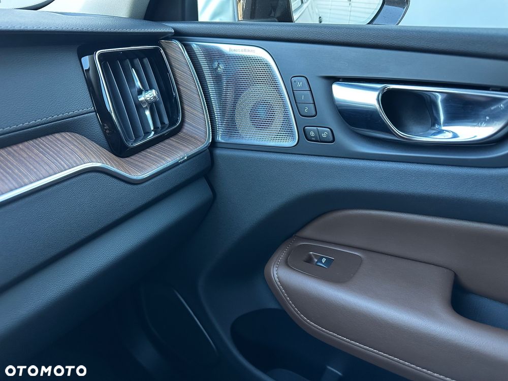 Volvo XC 60 - 21