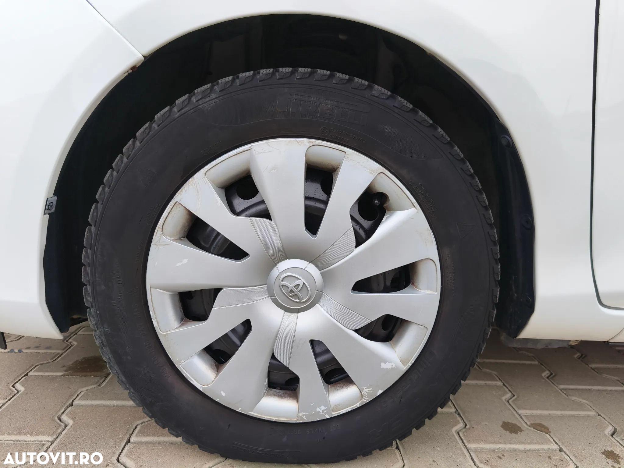Toyota Yaris 1.0 L VVT-i Terra - 5