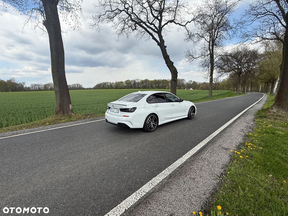 BMW Seria 3 330i xDrive M Sport - 20