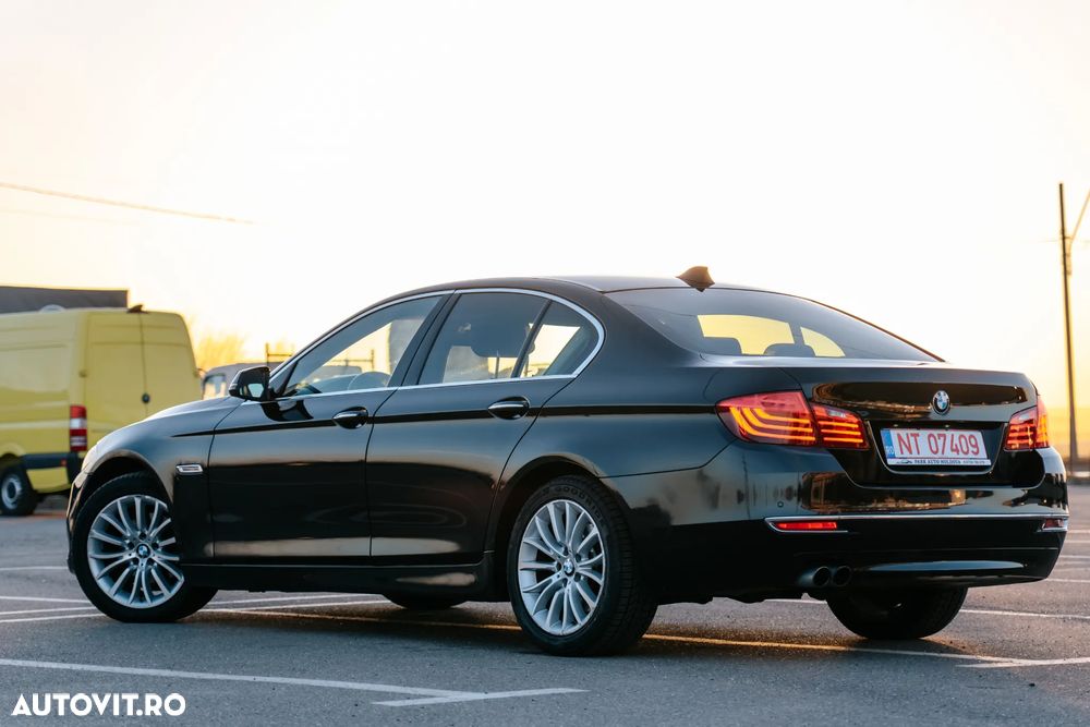 BMW Seria 5 520d Aut. Luxury Line - 4