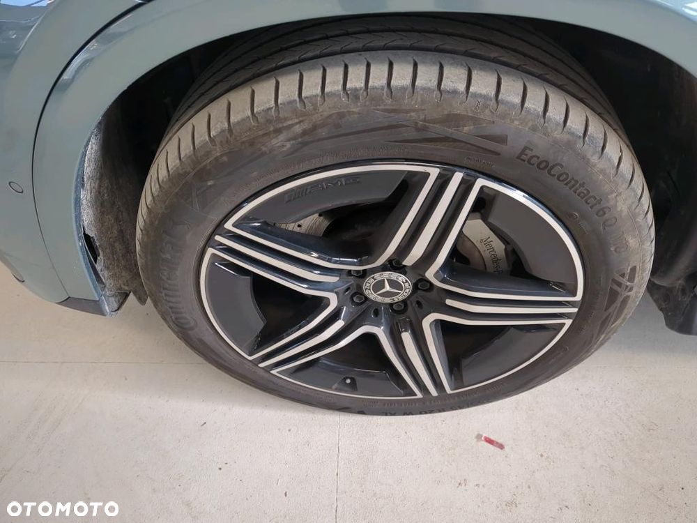 Mercedes-Benz GLC 300 e PHEV 4-Matic AMG Line - 16