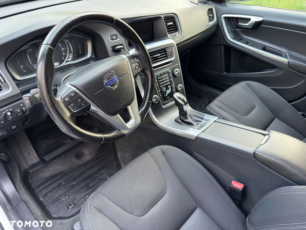 Volvo V60 D3 Drive-E Kinetic - 17