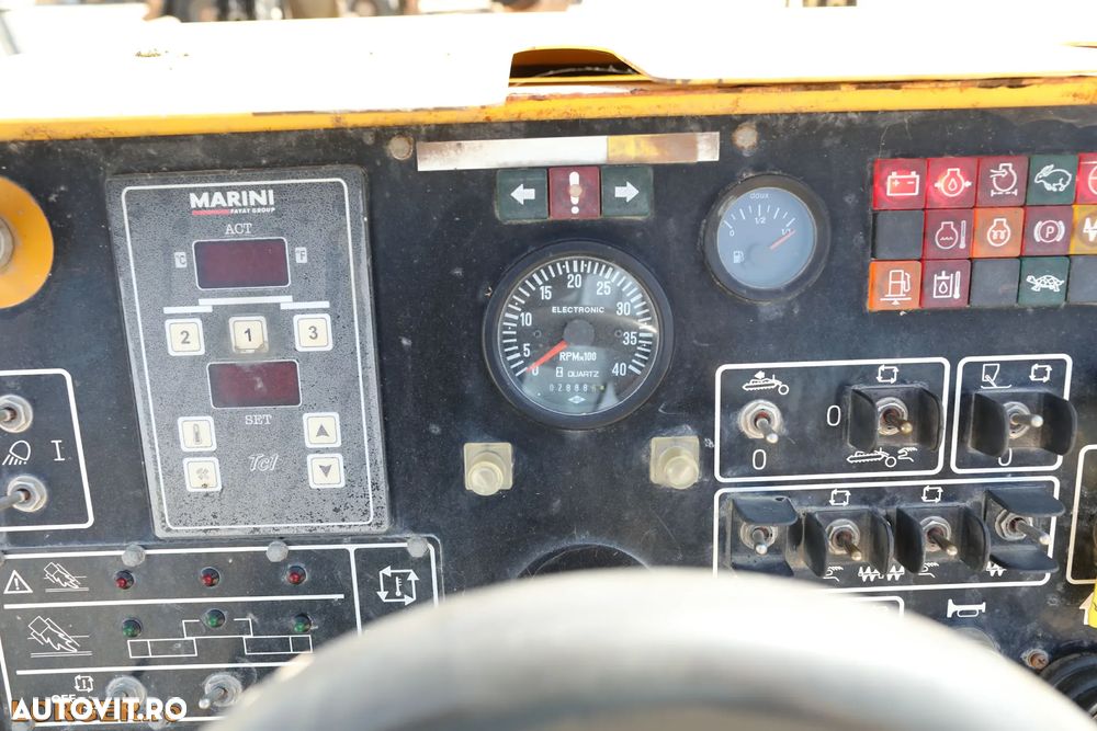 Bomag BF 222 C - 11