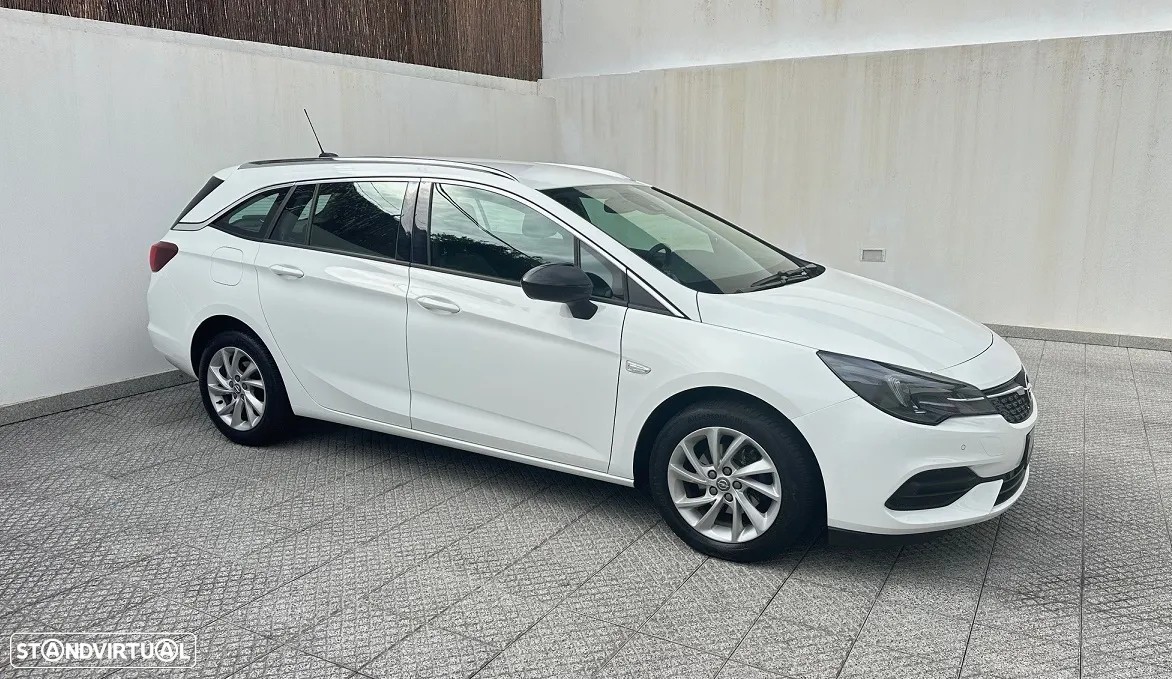 Opel Astra Sports Tourer 1.5 D S&S Auto Elegance - 4