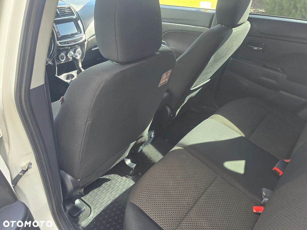 Mitsubishi ASX 1.6 Invite Navi - 15