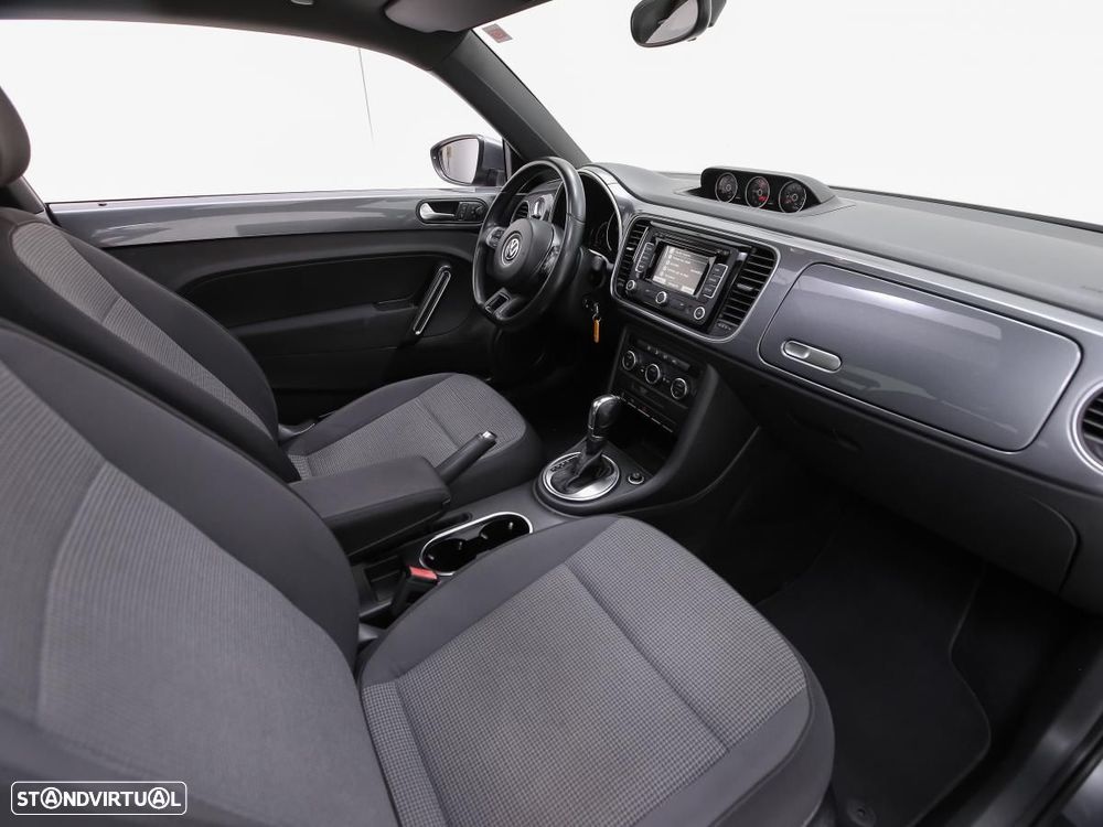 VW New Beetle - 9