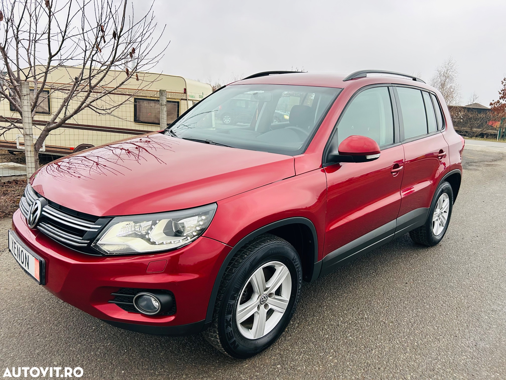 Volkswagen Tiguan 2.0 TDI 4Motion Track & Field - 6