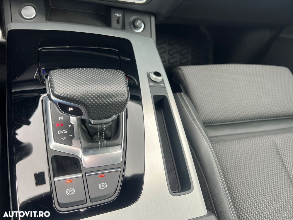 Audi Q5 40 TDI quattro S tronic S line - 28