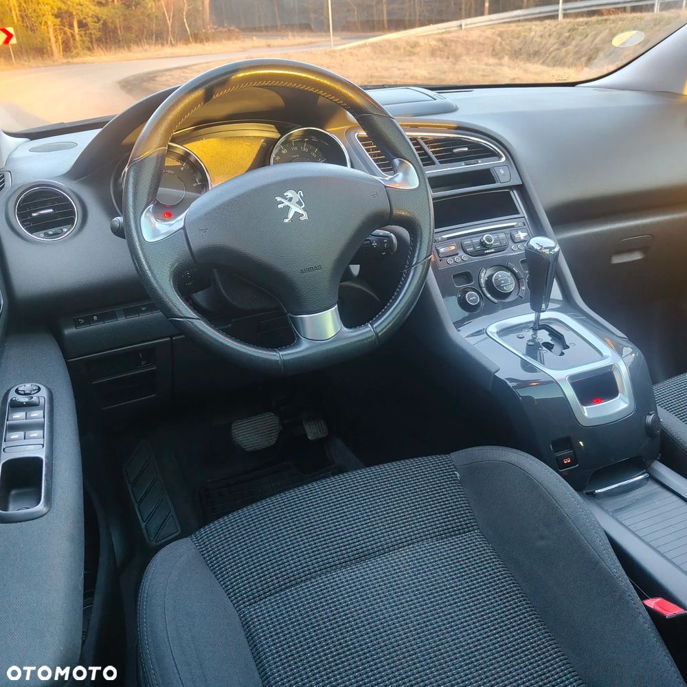 Peugeot 5008 BlueHDI 120 EAT6 Stop & Start Allure - 20