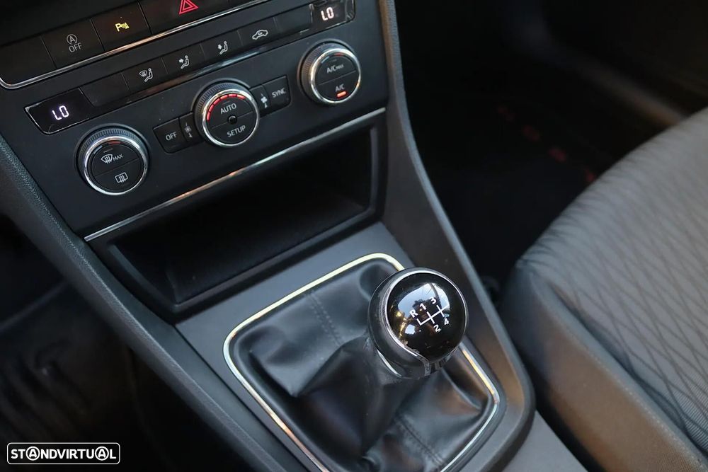 SEAT Leon ST 1.6 TDI Style Ecomotive - 19