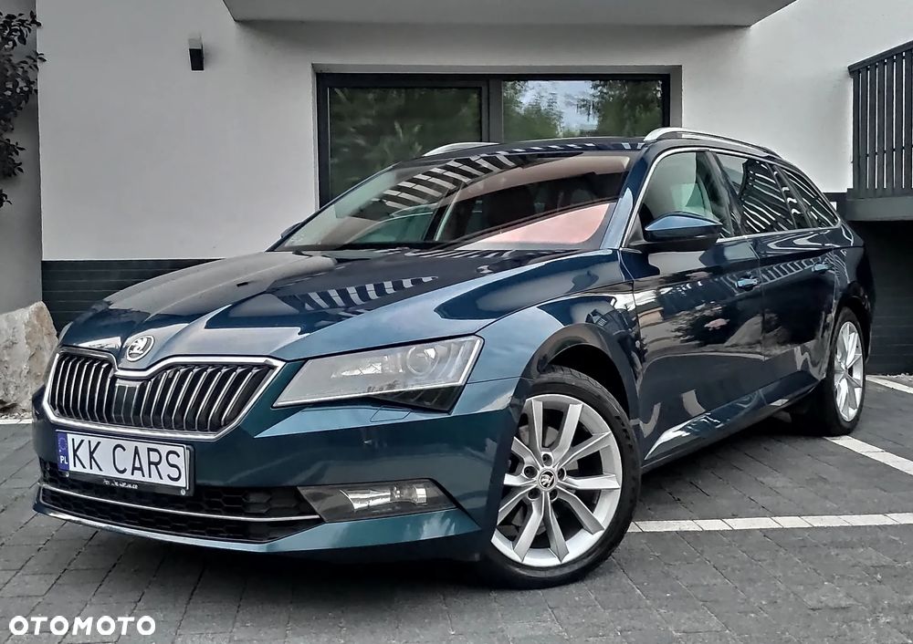 Skoda Superb 2.0 TDI Premium Edition - 1