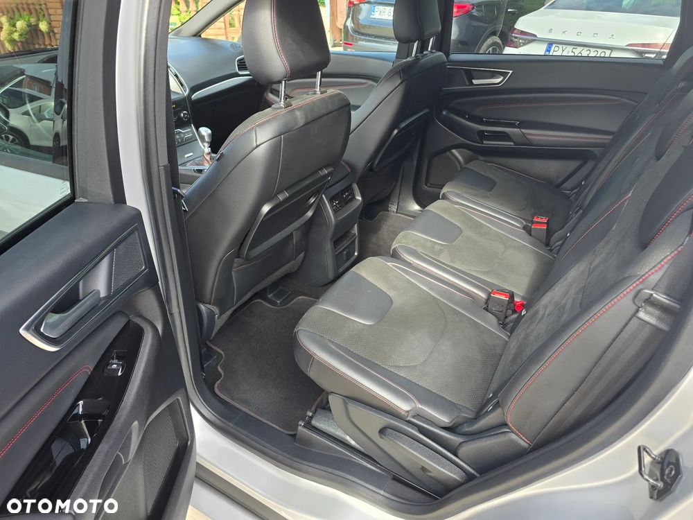 Ford S-Max - 9
