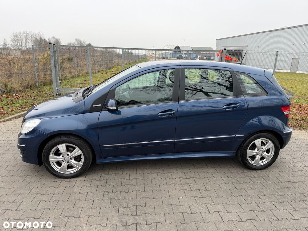 Mercedes-Benz Klasa B 180 - 9