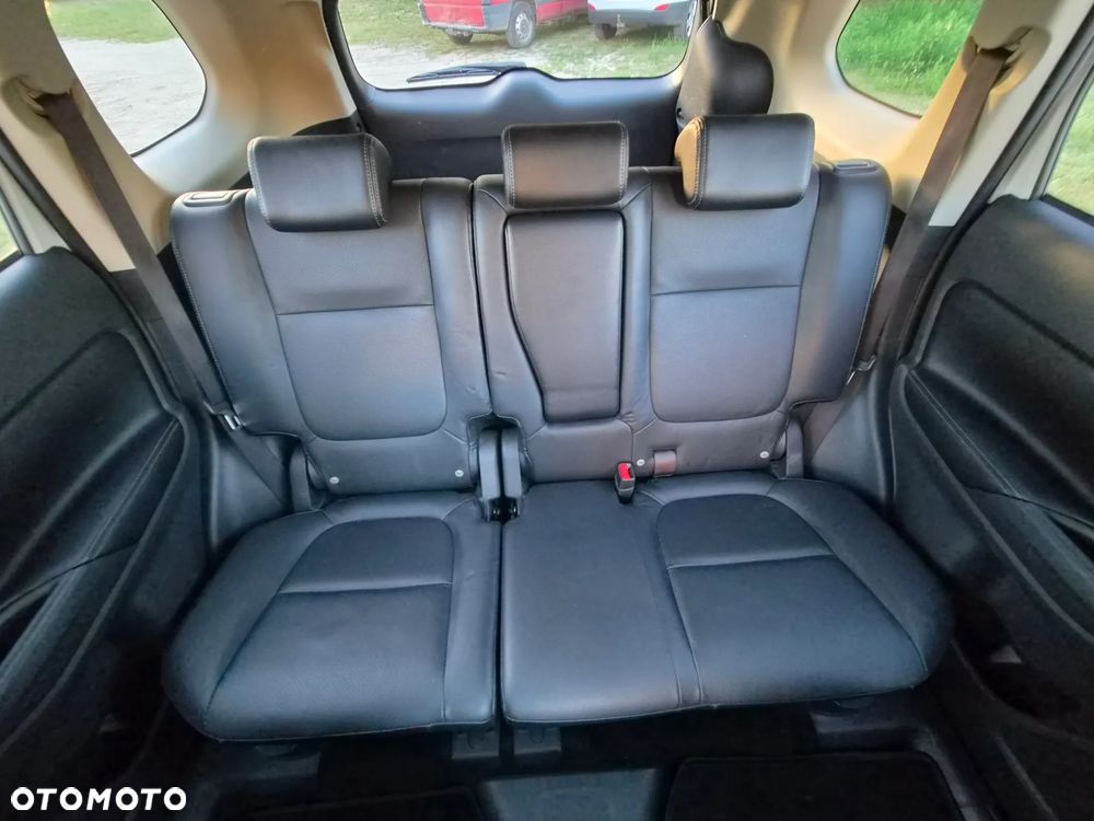 Mitsubishi Outlander - 37