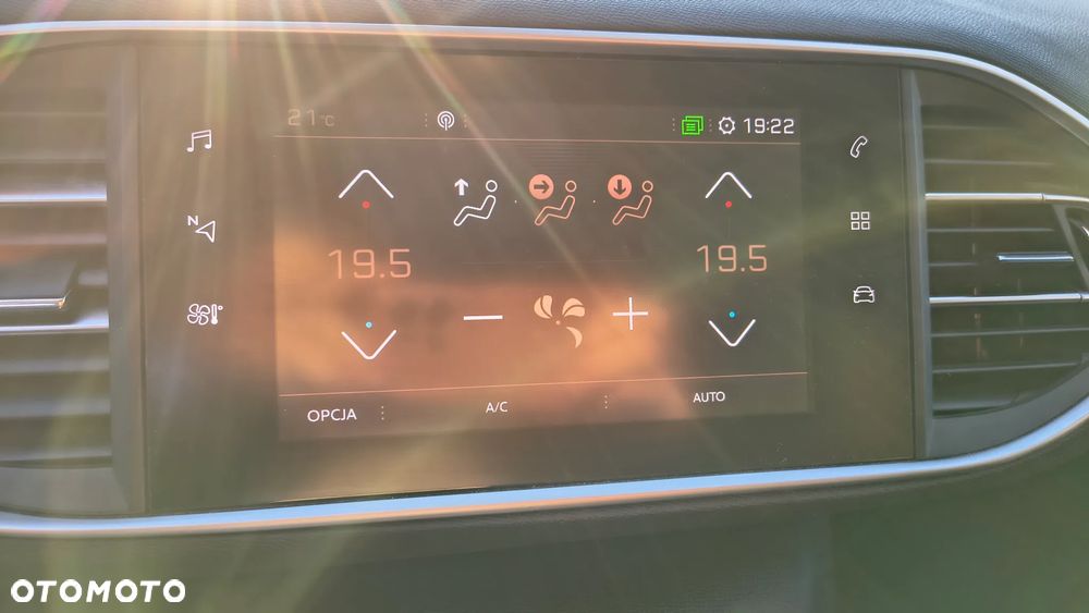 Peugeot 308 PureTech 110 Stop & Start Style - 11