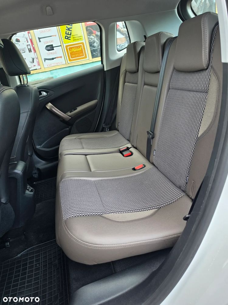 Peugeot 2008 1.6 VTi Allure - 29