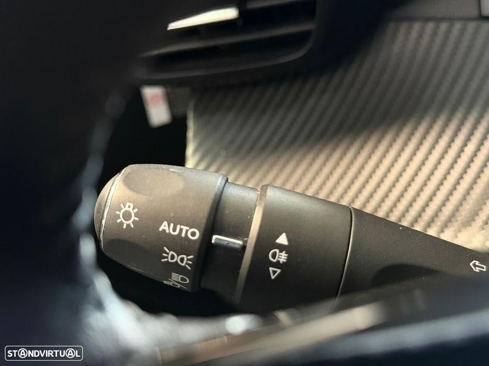 Peugeot e-208 50 kWh Allure - 25