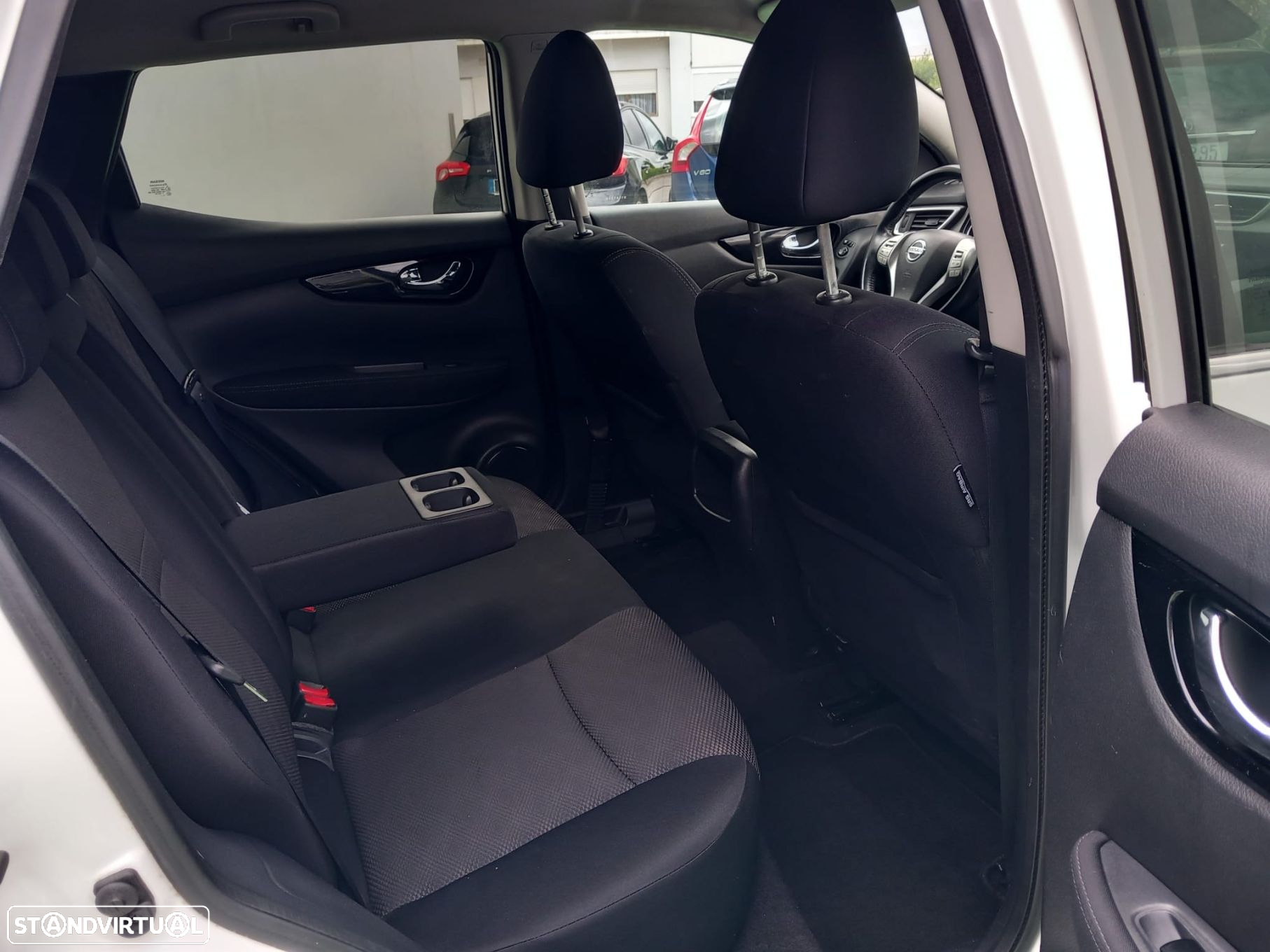 Nissan Qashqai 1.5 dCi 360 - 17