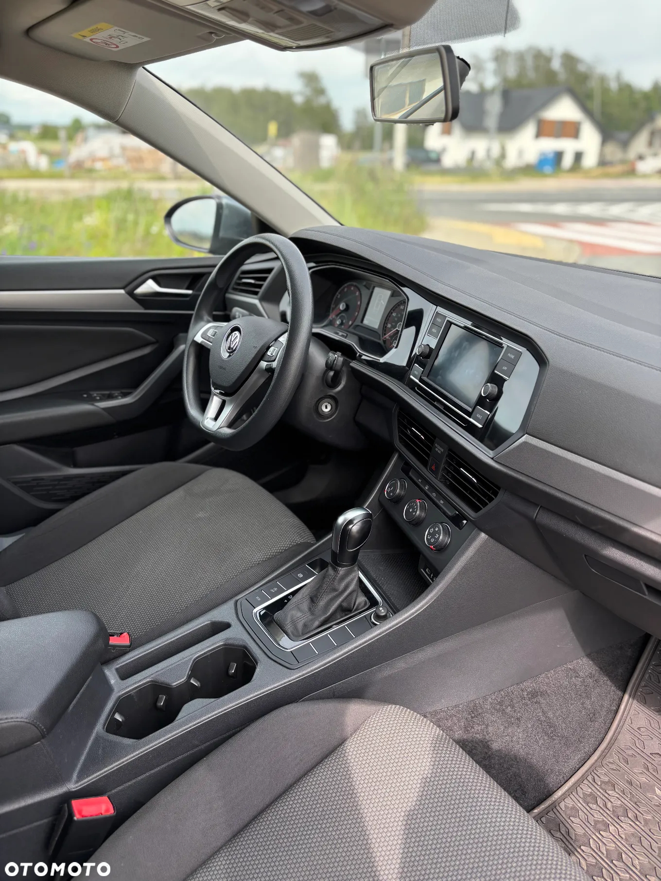 Volkswagen Jetta - 16