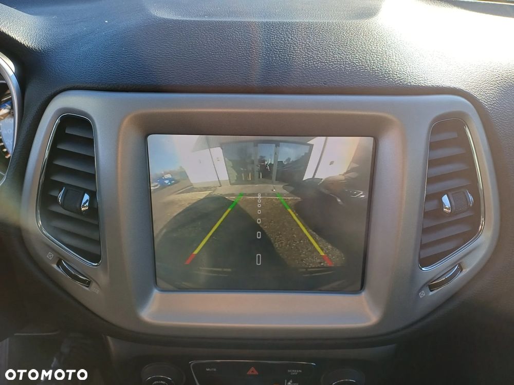 Jeep Compass 1.3 GSE T4 Automatik Longitude - 23