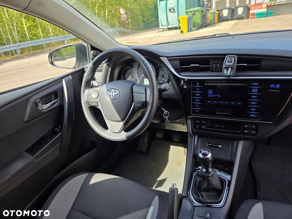 Toyota Auris 1.33 VVT-i Active - 13