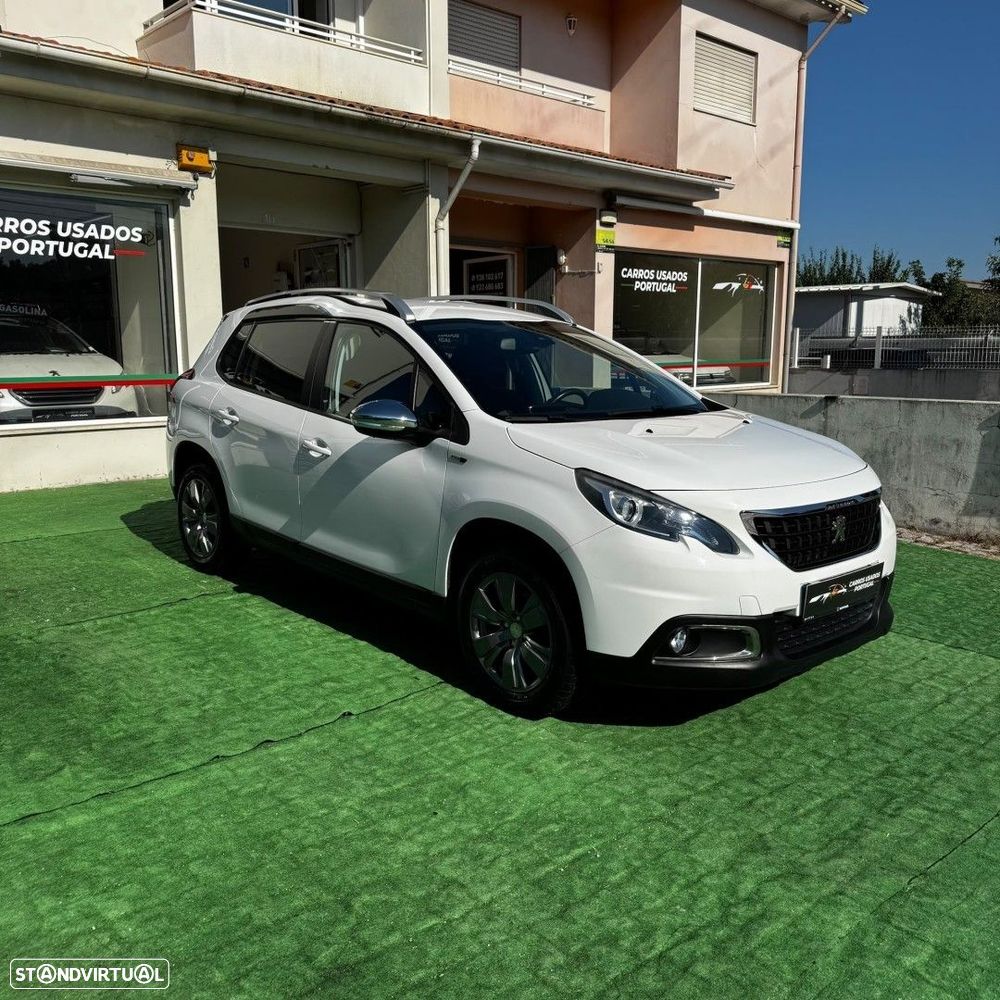 Peugeot 2008 1.2 PureTech Style — fotografia 3