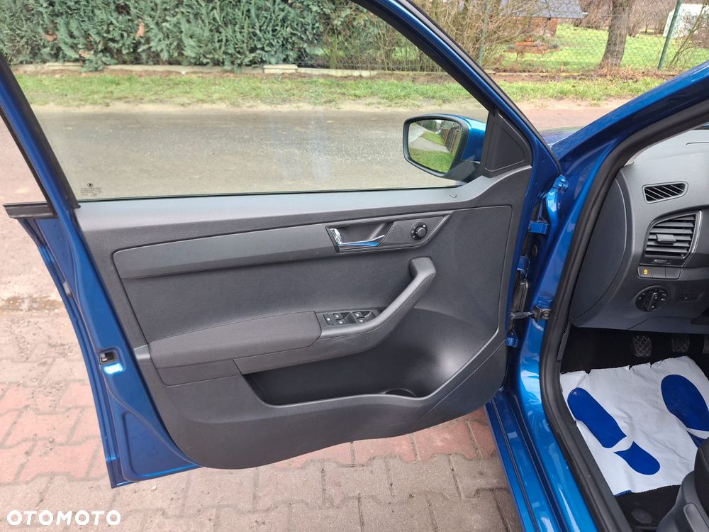 Skoda Fabia 1.0 TSI Cool Edition Red & Grey - 19