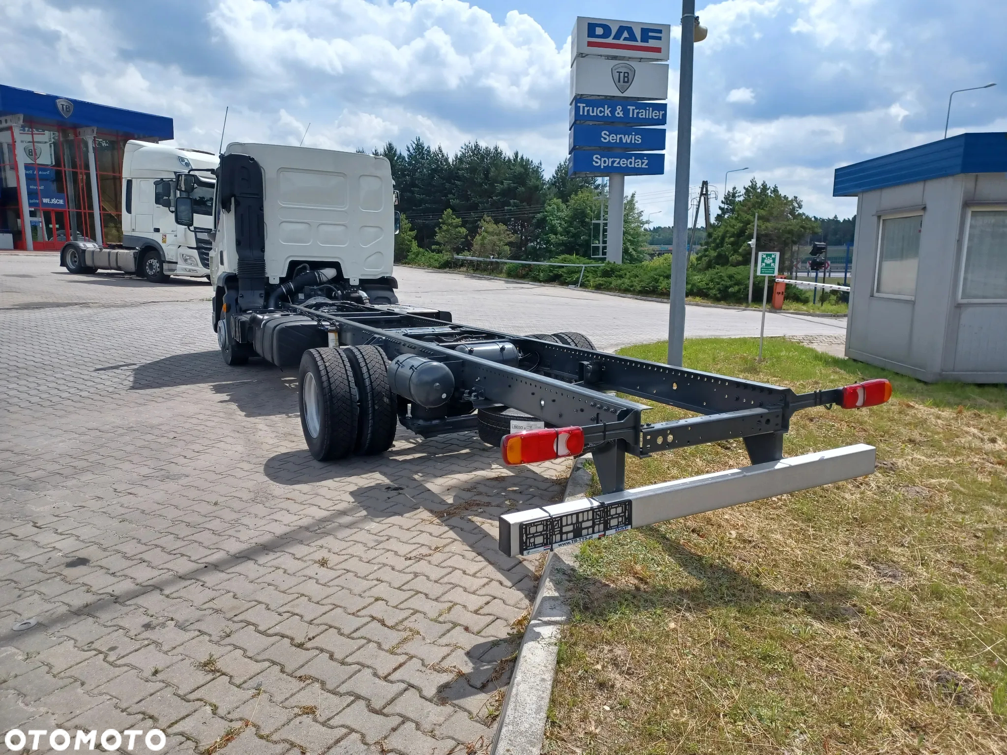 DAF LF 260 FA  4x2 12 t dmc Podwozie pod zabudowę,! Fabrycznie nowe! - 4