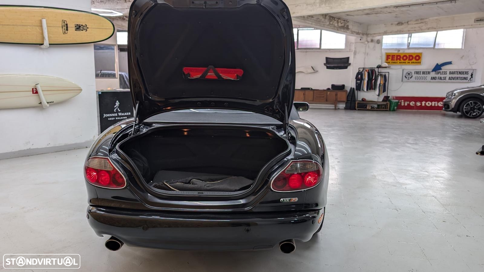 Jaguar XK XKR 4.2 Coupé SC - 16