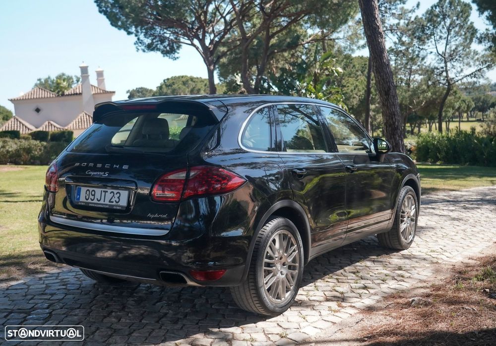 Porsche Cayenne - 10