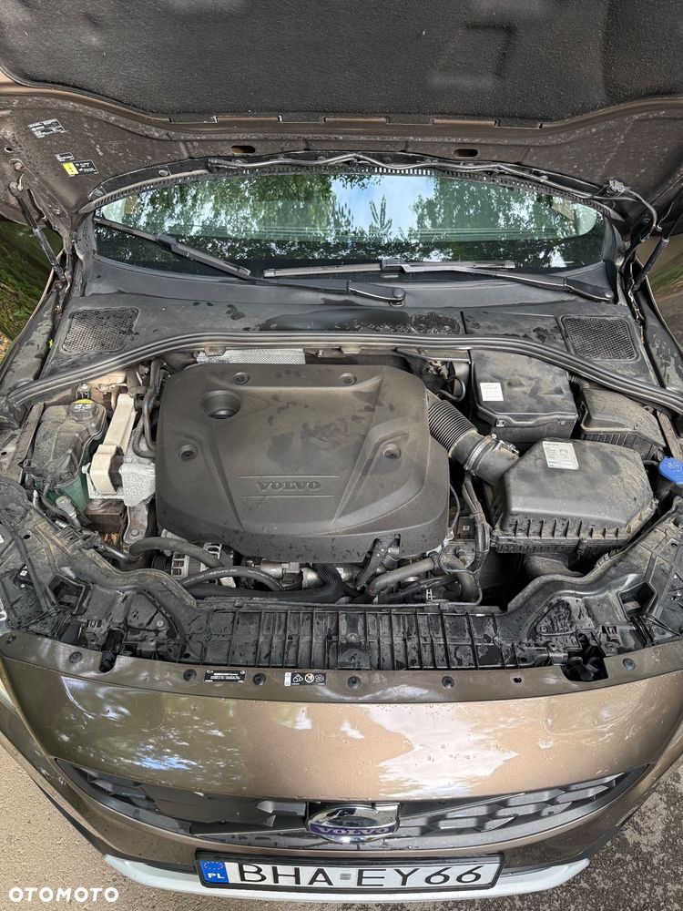 Volvo V60 Cross Country - 18