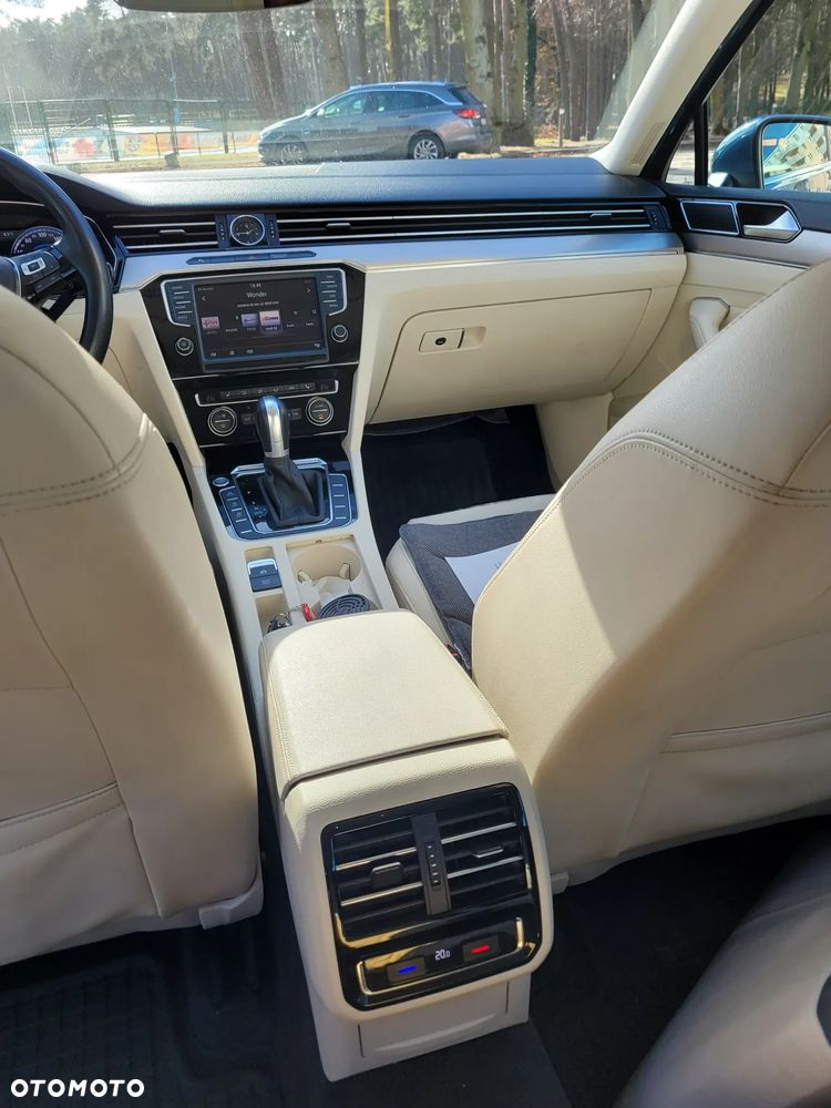 Volkswagen Passat 1.8 TSI BMT Highline DSG - 10
