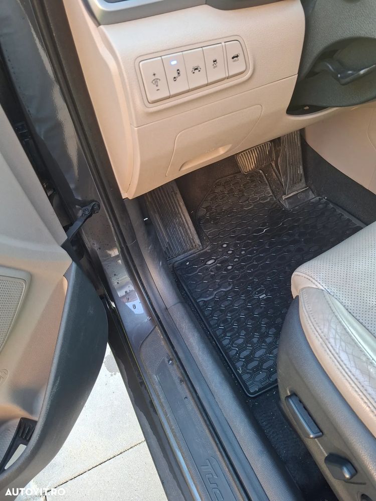 Hyundai Tucson 2.0 CRDI 4WD 6AT Luxury Pack+ - 6