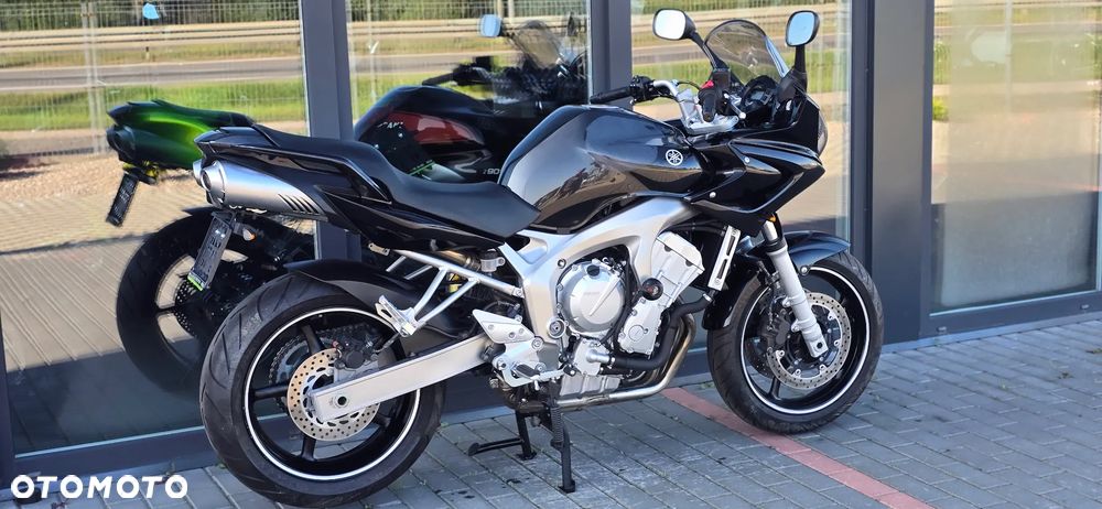 Yamaha FZ6 - 4