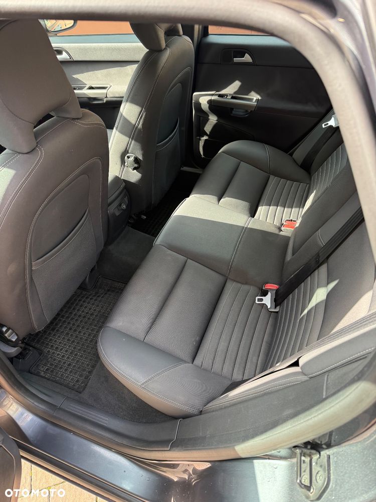 Volvo V50 1.6D - 8