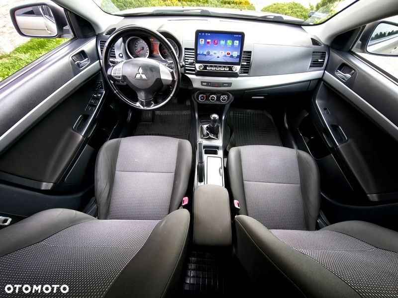 Mitsubishi Lancer - 6